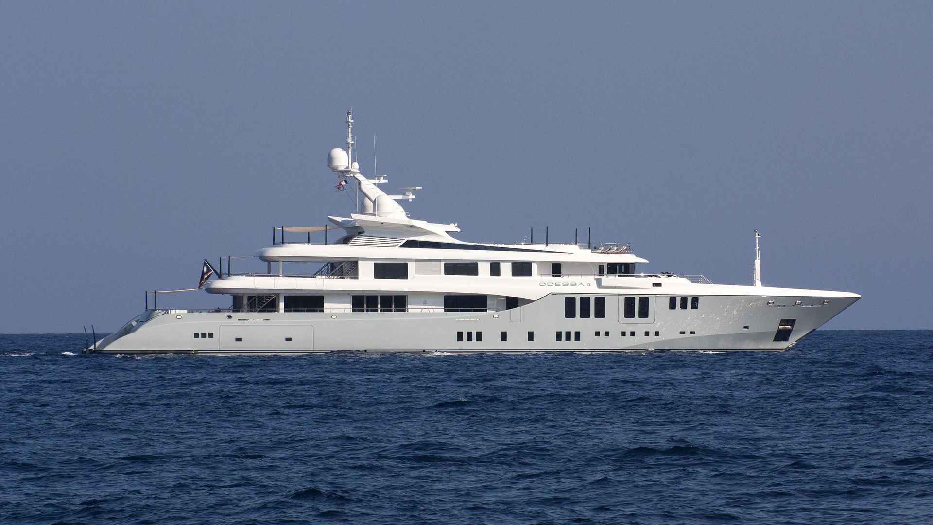 who owns checkmate super yacht