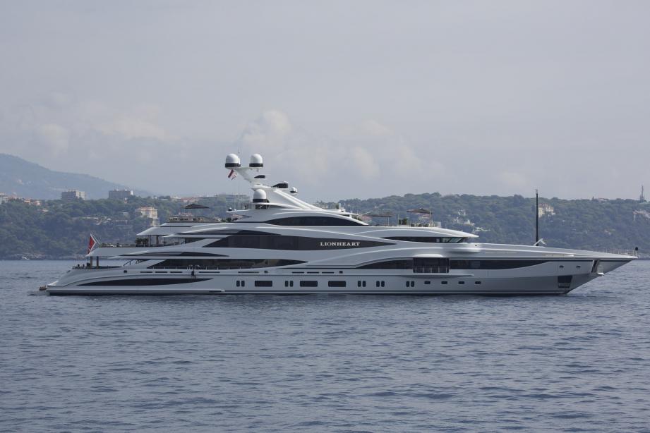 who owns checkmate super yacht