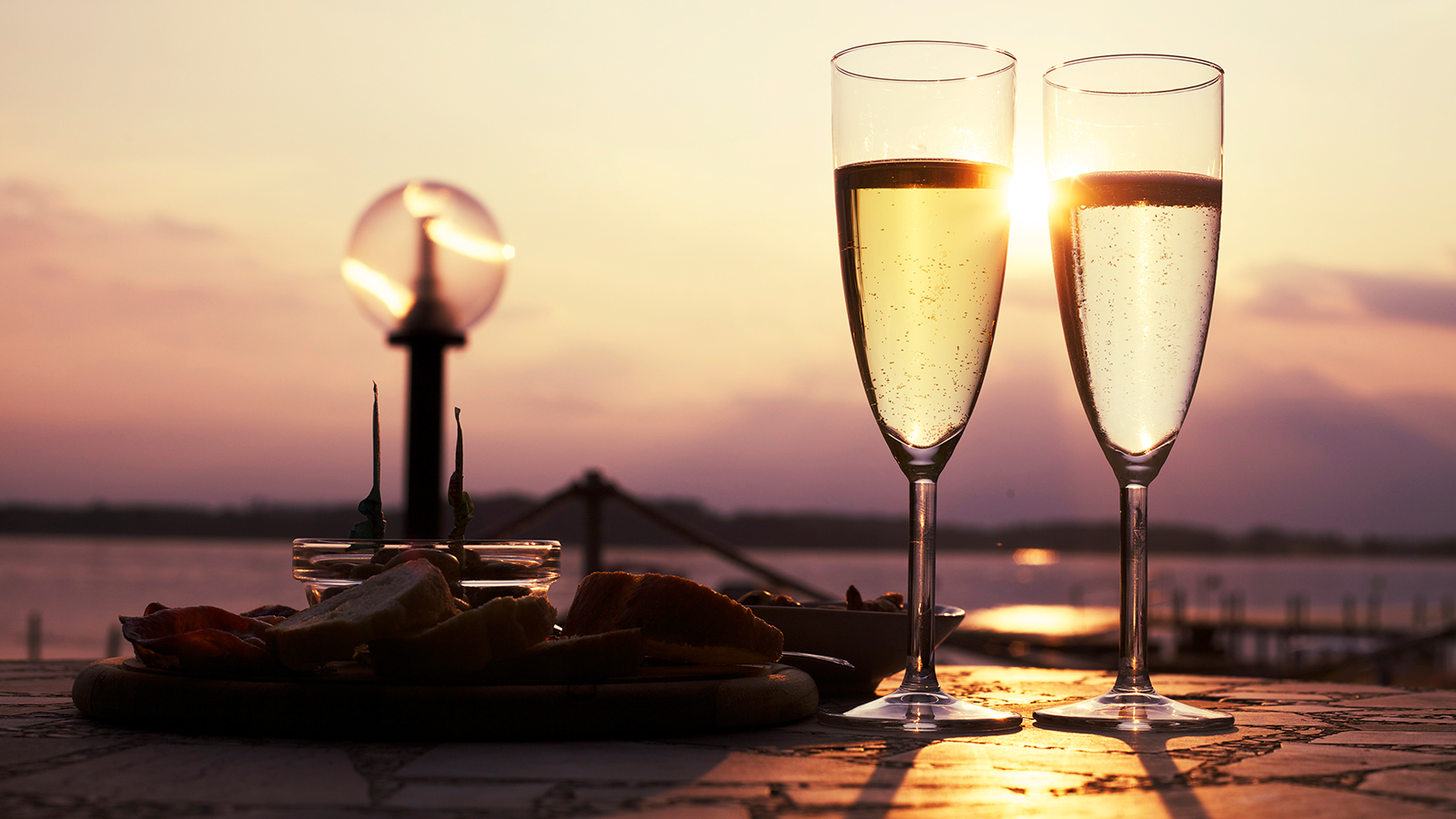 Champagne vs Prosecco What Sets Them Apart? Superyacht Content