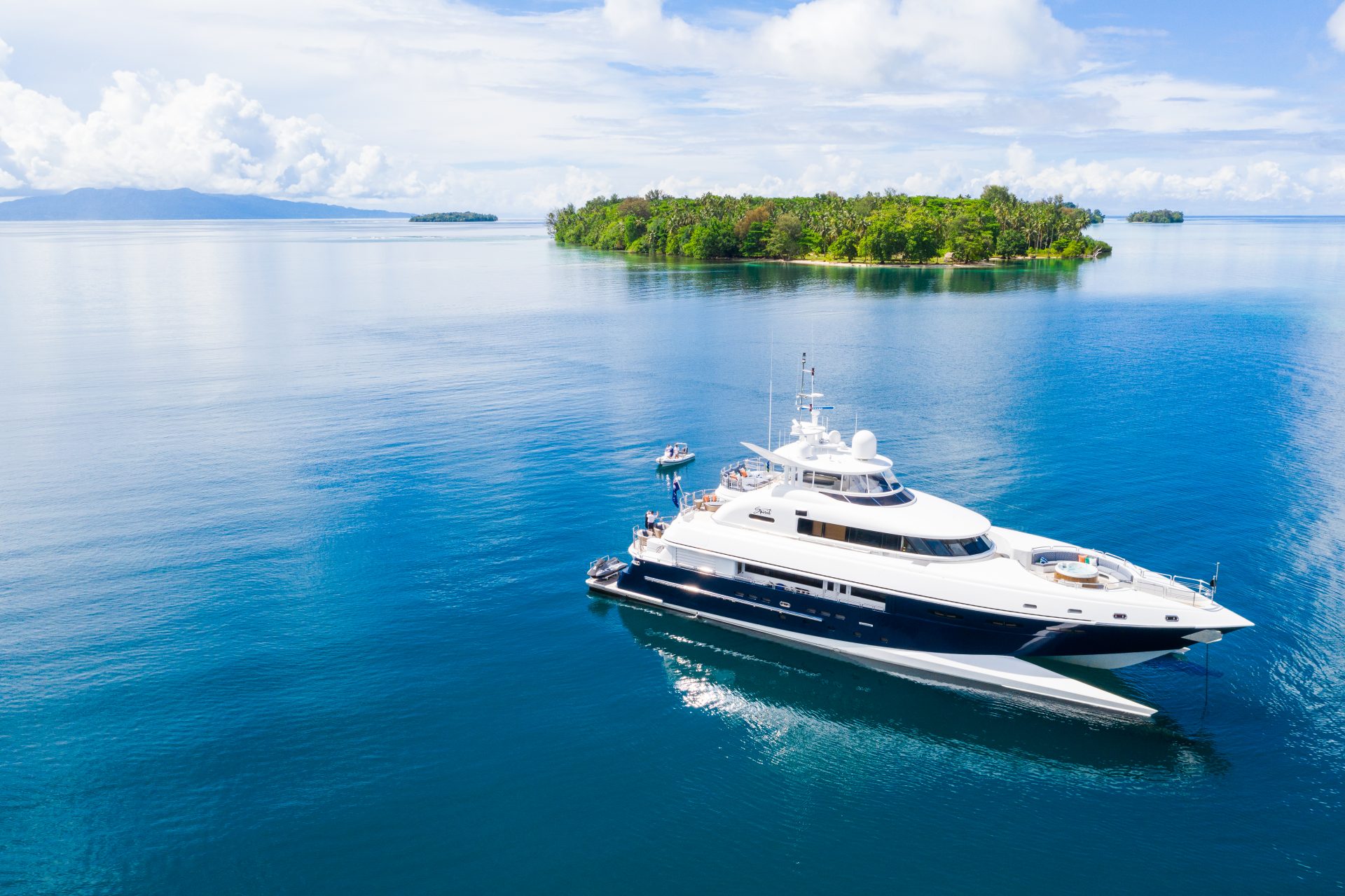 Superyacht Spirit on her Pelorus travel expedition