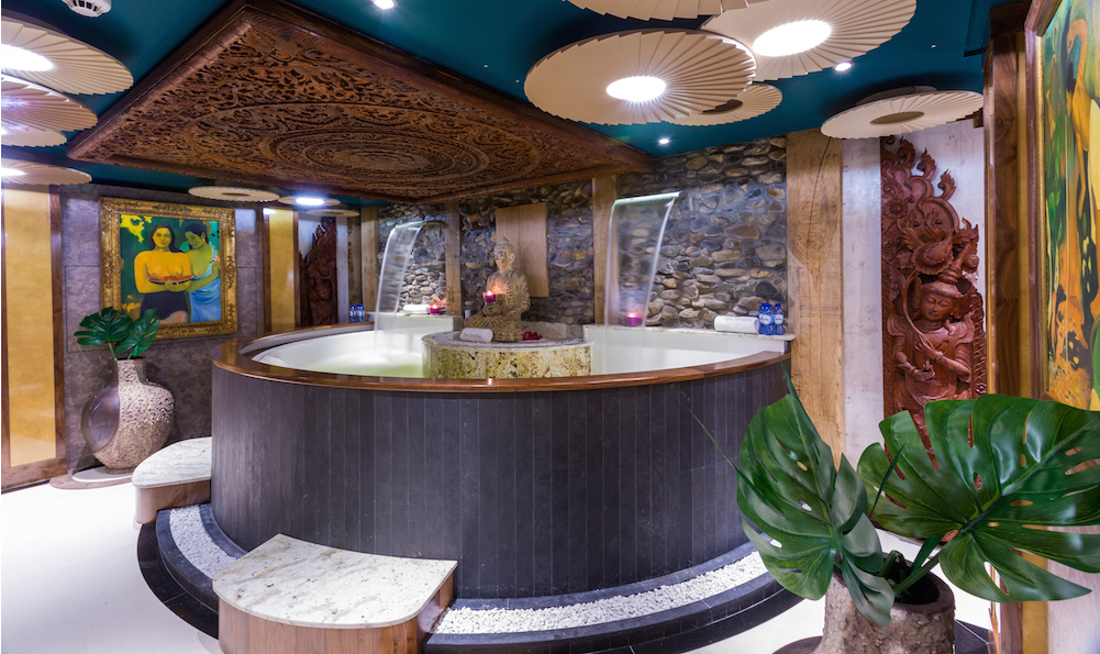 Superyacht spa aboard MY Legend