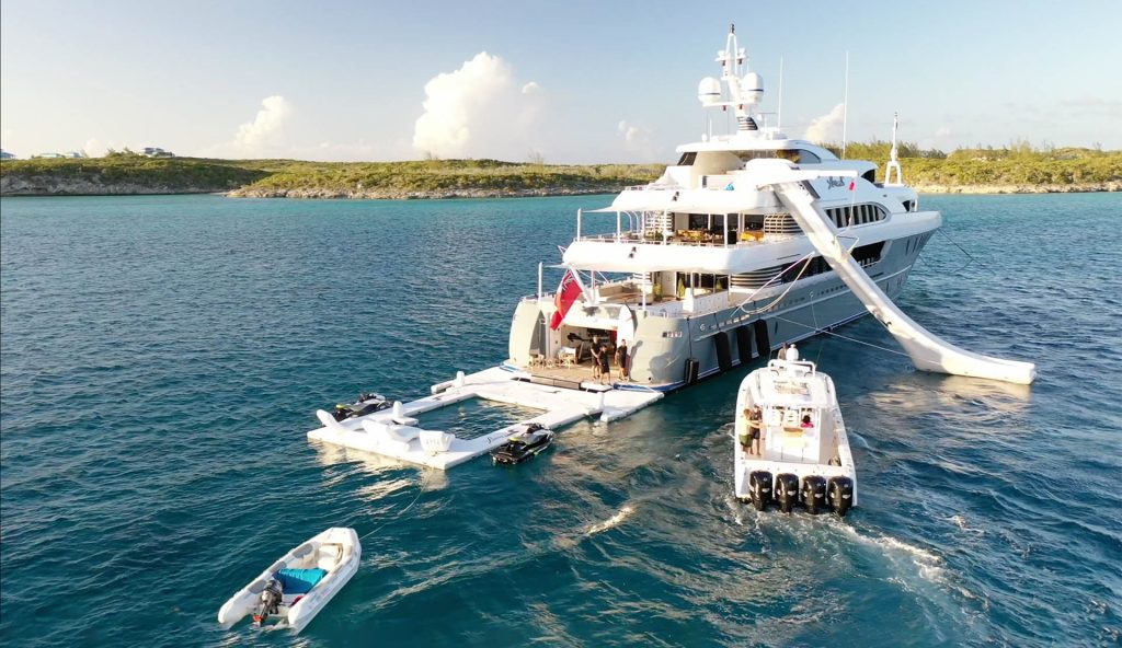 M/Y Loon accepts cryptocurrency