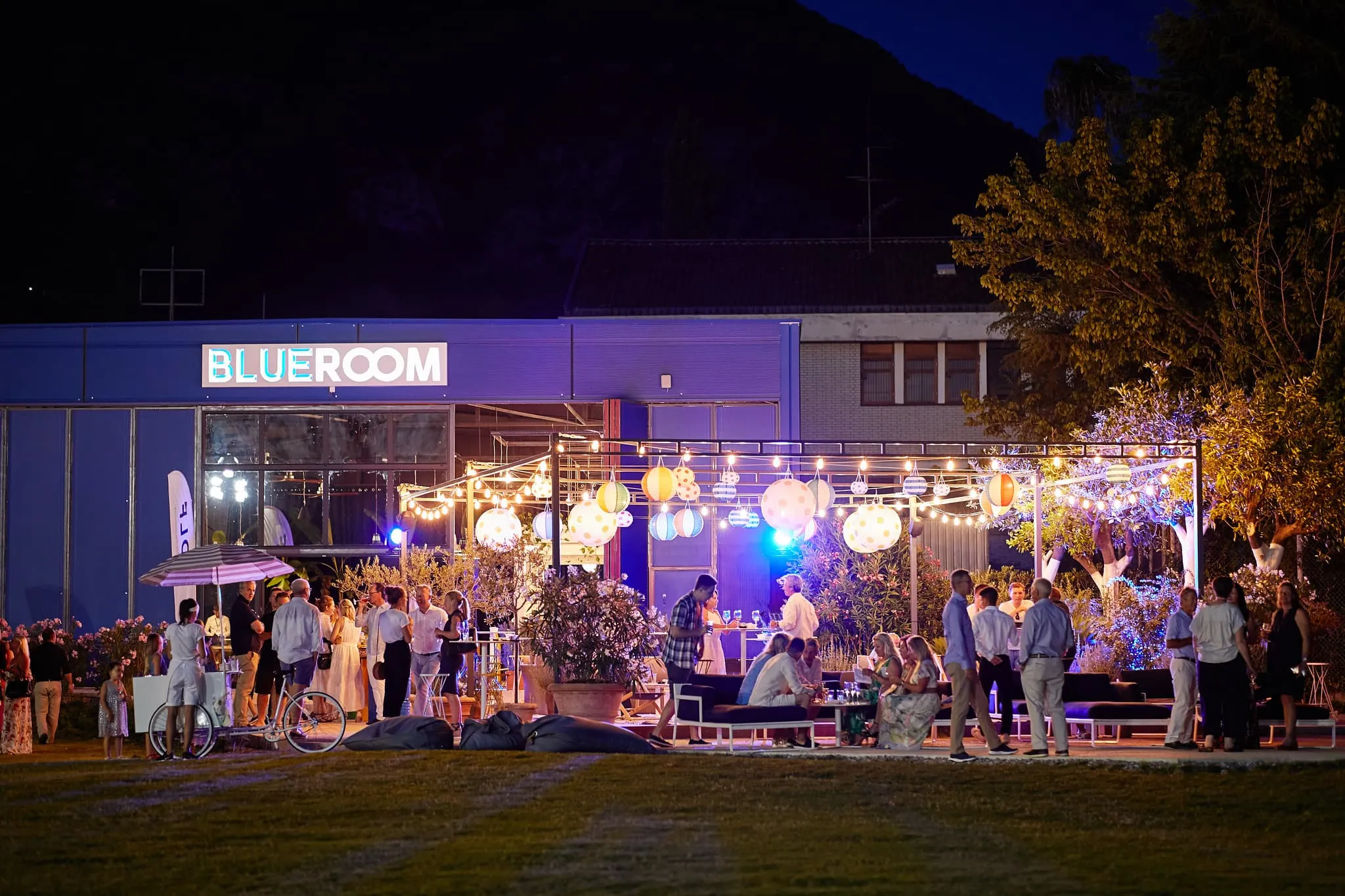ACREW Crew awards itinerary |BBQ with drinks and live music at the Blue Room.