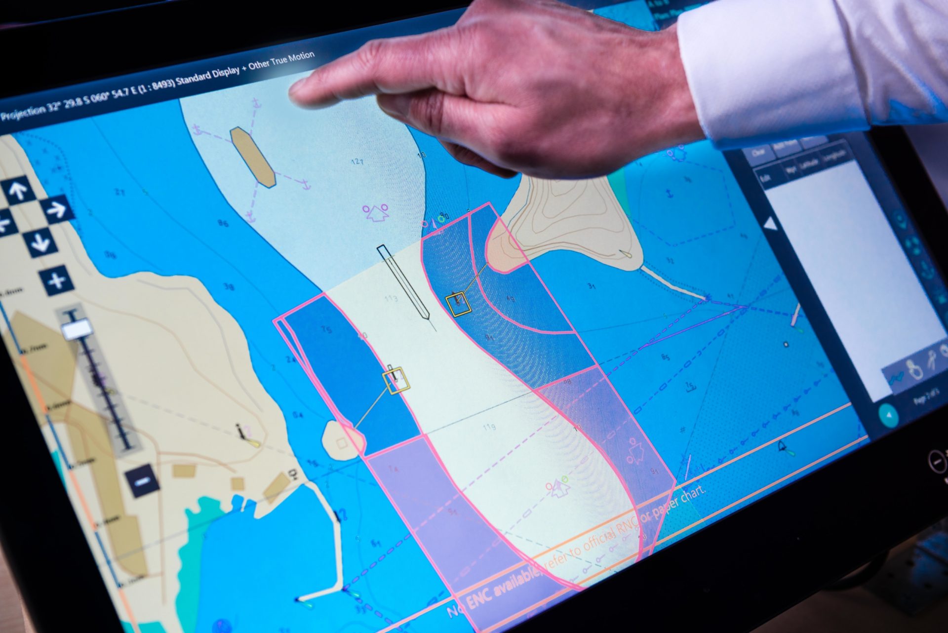 UKHO Announce Nautical Paper Chart Production Will Be Withdrawn By 2026 and electronic charts will be brought in