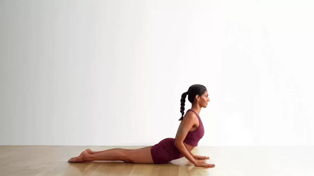 Benefits of Virabhadrasana (Warrior Pose) and How to Do it By Dr. Himani  Bisht - PharmEasy Blog